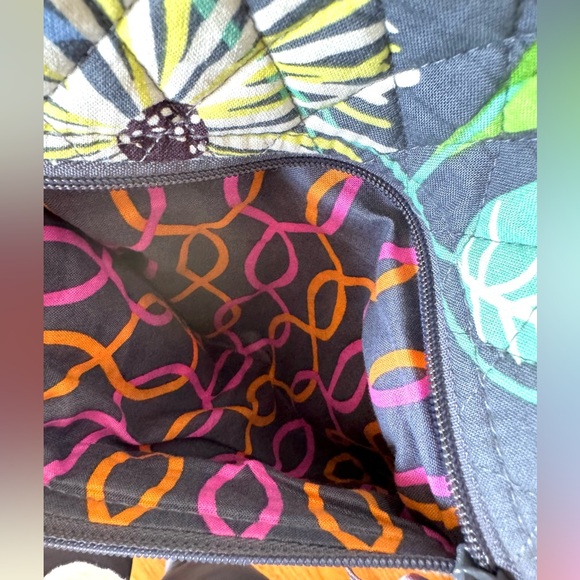 Vera Bradley Hipster Crossbody Jazzy Blooms - Picture 11 of 15